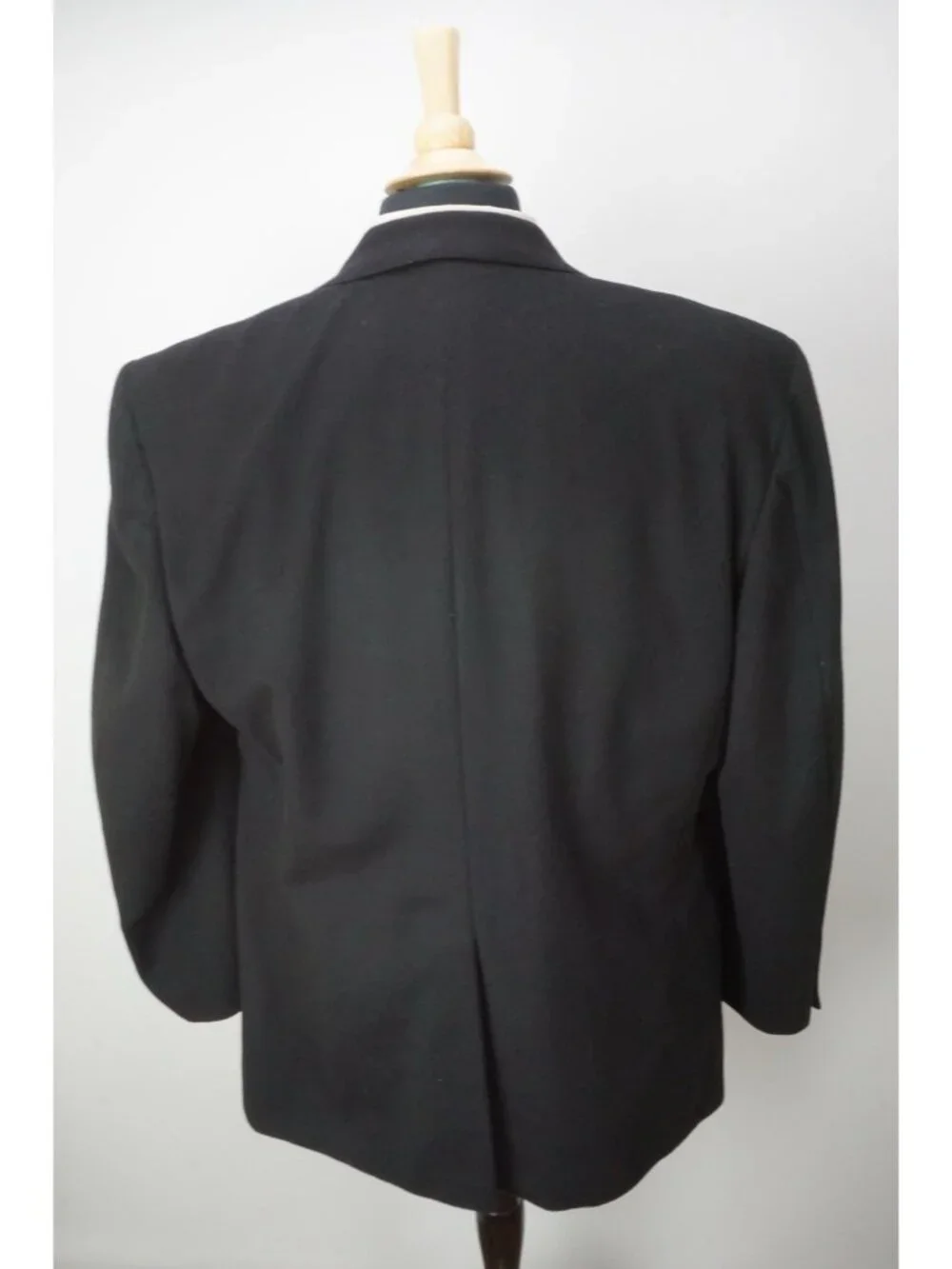 Southwick Flannel Black Cashmere Feel Sport Coat Jacket Sz 46R